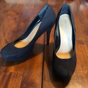 LC Lauren Conrad 8 black pumps